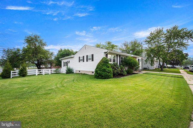 1 MAPLEWOOD CT, Douglassville, PA 19518