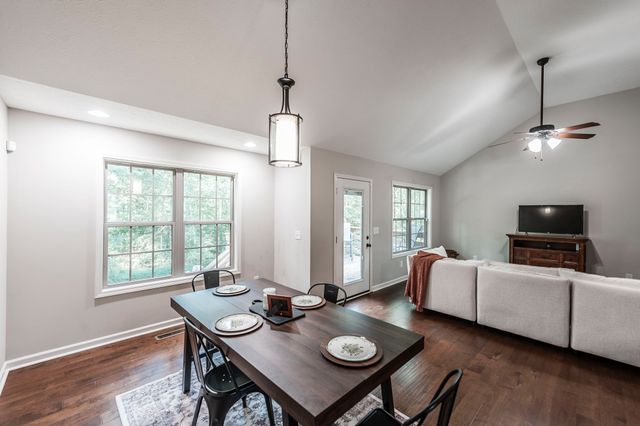 1028 Chris Dr, Portland, TN 37148