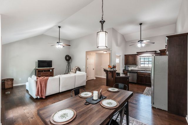 1028 Chris Dr, Portland, TN 37148