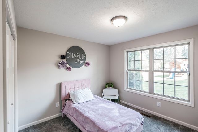 1028 Chris Dr, Portland, TN 37148