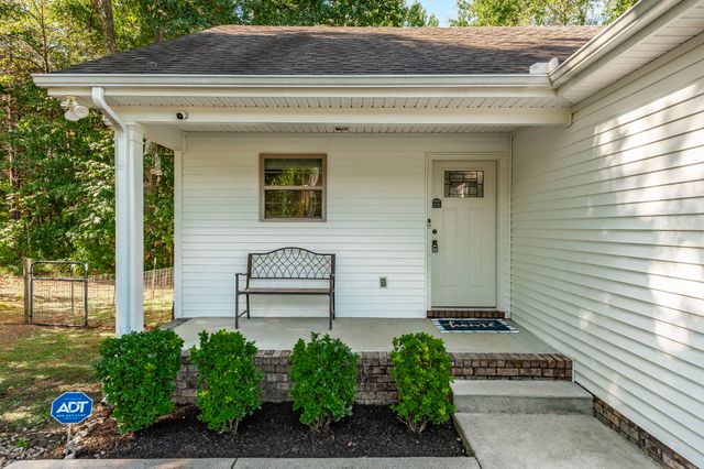 1028 Chris Dr, Portland, TN 37148
