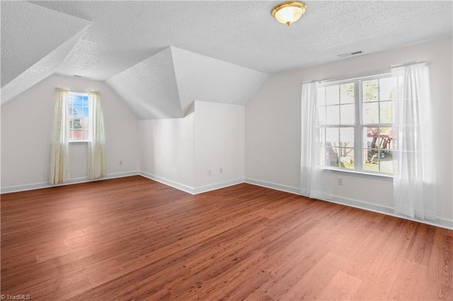 415 Torey Pines Court, Winston-salem, NC 27105