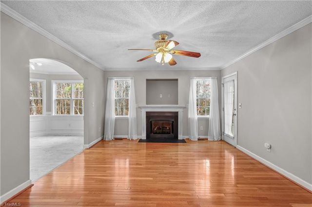 415 Torey Pines Court, Winston-salem, NC 27105