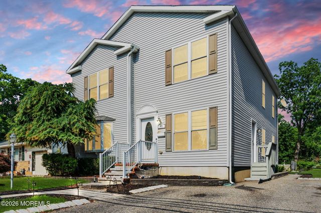 45 N Main Street, Farmingdale, NJ 07727