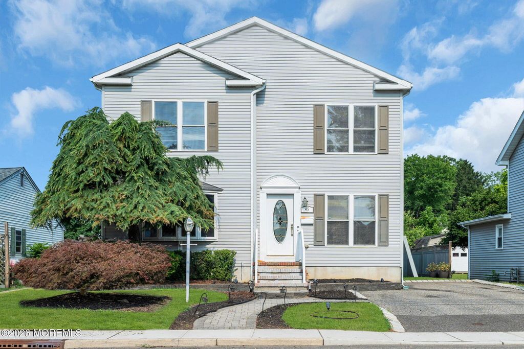 45 N Main Street, Farmingdale, NJ 07727