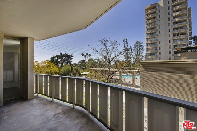 4411 Los Feliz Boulevard 202, Los Angeles, CA 90027
