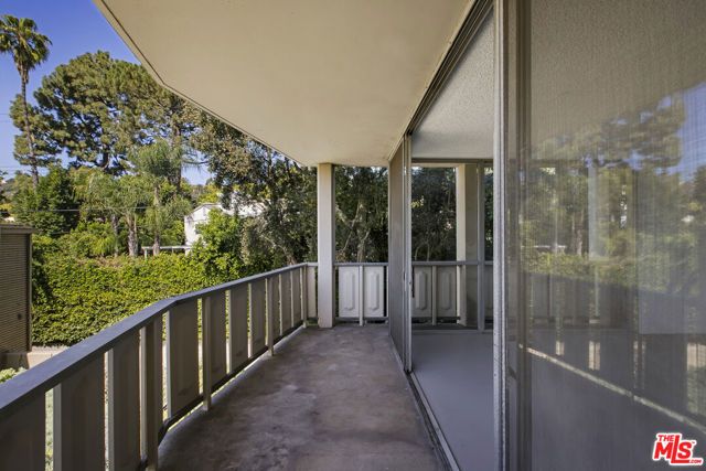 4411 Los Feliz Boulevard 202, Los Angeles, CA 90027