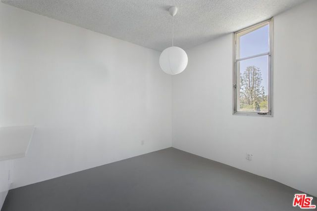 4411 Los Feliz Boulevard 202, Los Angeles, CA 90027