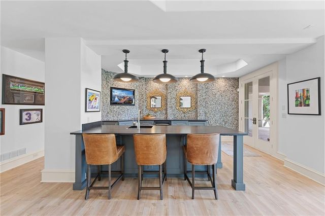 2705 W 112th Street, Leawood, KS 66211