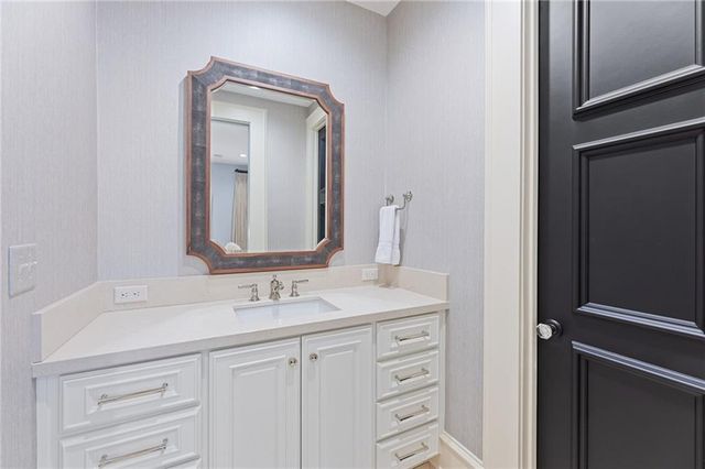 2705 W 112th Street, Leawood, KS 66211