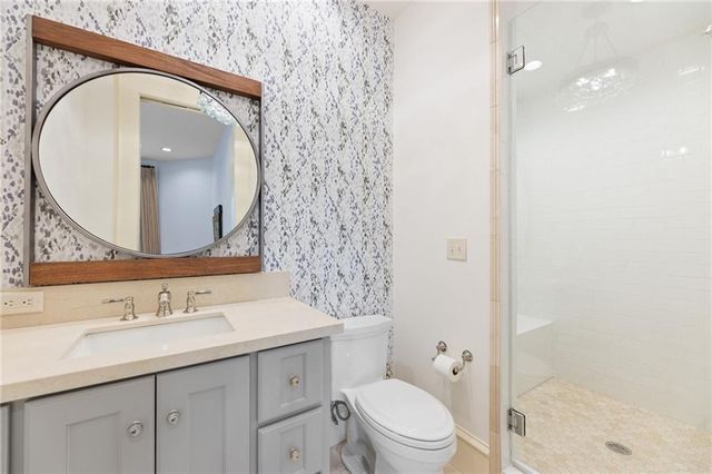 2705 W 112th Street, Leawood, KS 66211