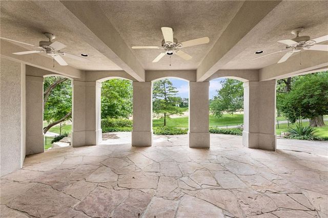 2705 W 112th Street, Leawood, KS 66211