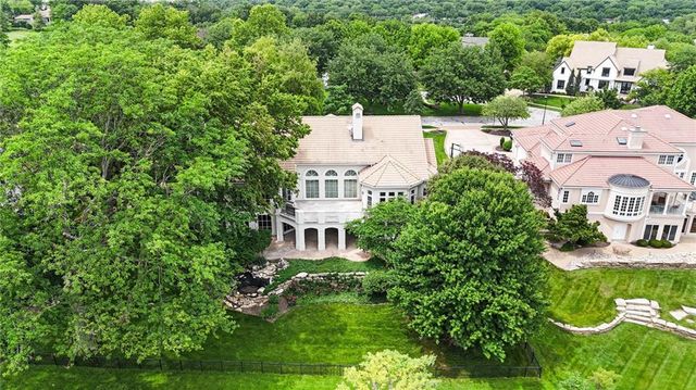 2705 W 112th Street, Leawood, KS 66211