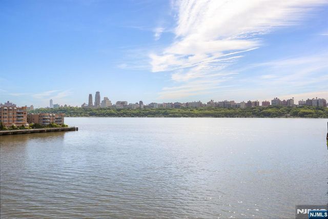 345 The Promenade, Edgewater, NJ 07020