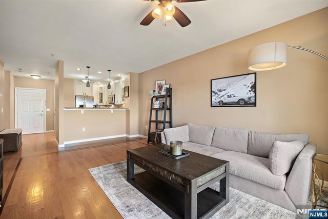 345 The Promenade, Edgewater, NJ 07020