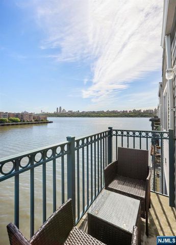 345 The Promenade, Edgewater, NJ 07020