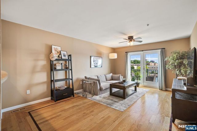 345 The Promenade, Edgewater, NJ 07020