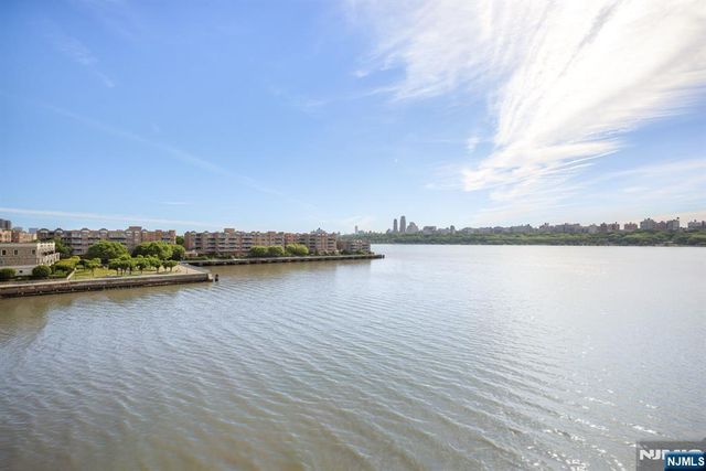345 The Promenade, Edgewater, NJ 07020