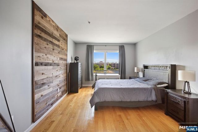 345 The Promenade, Edgewater, NJ 07020
