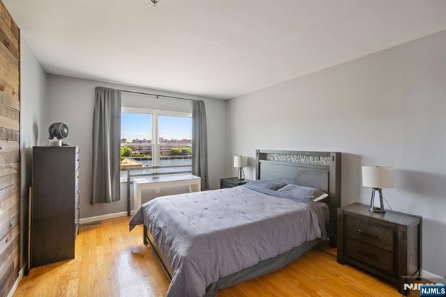 345 The Promenade, Edgewater, NJ 07020