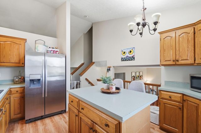911 Robmeyer Drive, Columbus, OH 43207