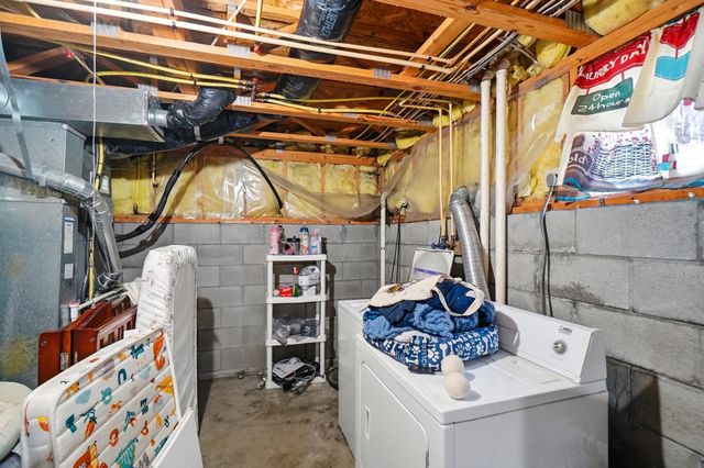 911 Robmeyer Drive, Columbus, OH 43207