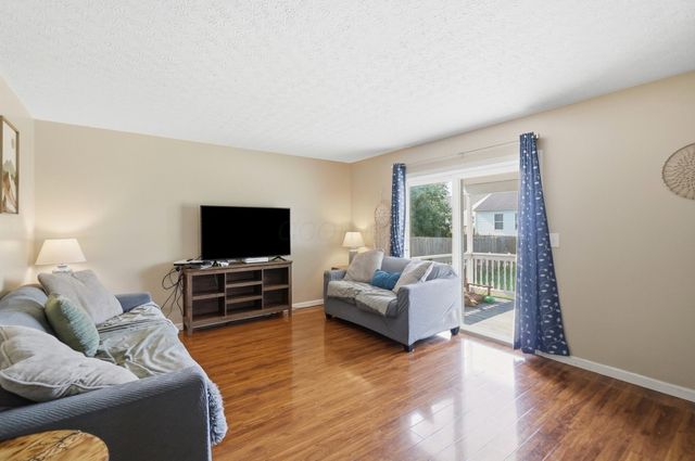 911 Robmeyer Drive, Columbus, OH 43207