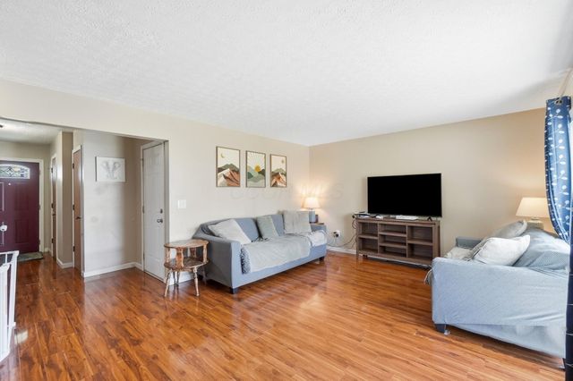 911 Robmeyer Drive, Columbus, OH 43207