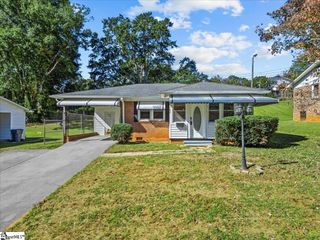 162 Lincoln Drive, Spartanburg, SC 29306