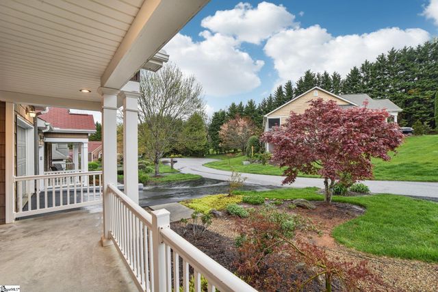 25 Coldwater Lane, Laurel Park, NC 28739