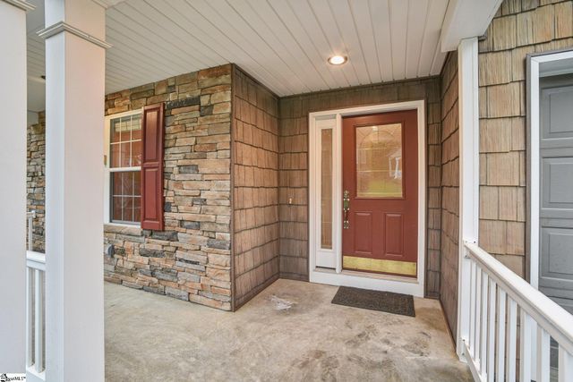 25 Coldwater Lane, Laurel Park, NC 28739