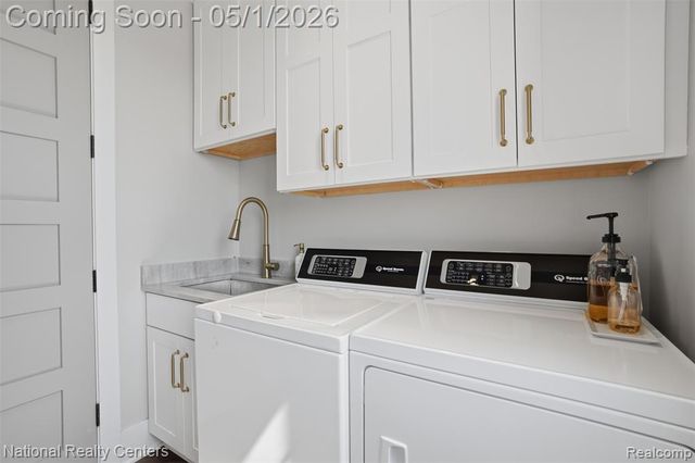 2947 7 Mile Road, South Lyon, MI 48178