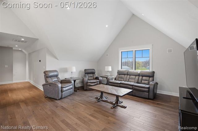 2947 7 Mile Road, South Lyon, MI 48178