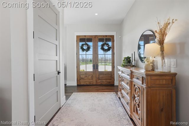 2947 7 Mile Road, South Lyon, MI 48178