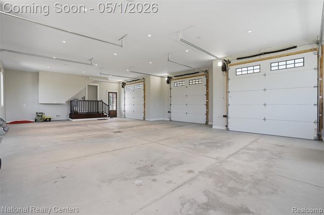 2947 7 Mile Road, South Lyon, MI 48178