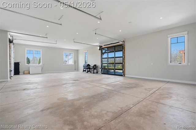 2947 7 Mile Road, South Lyon, MI 48178