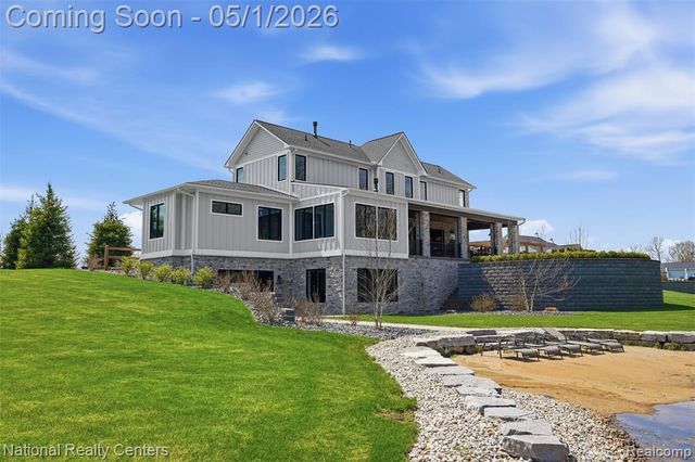 2947 7 Mile Road, South Lyon, MI 48178