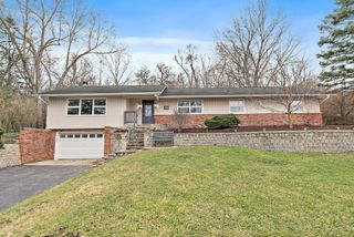 915 Willow Lane, Sleepy Hollow, IL 60118