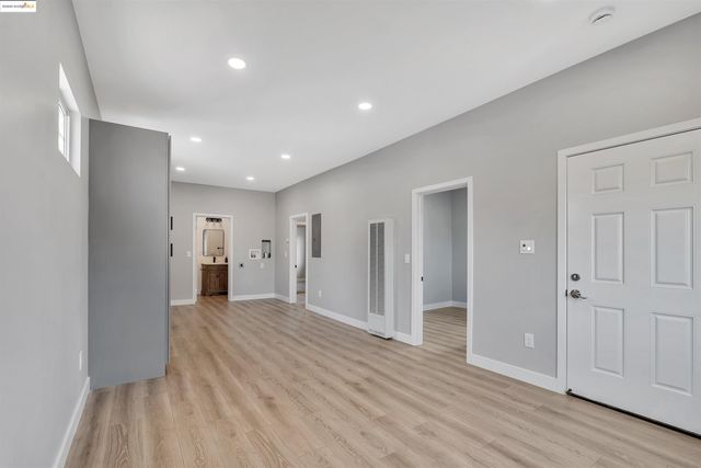 221 4th, Richmond, CA 94801