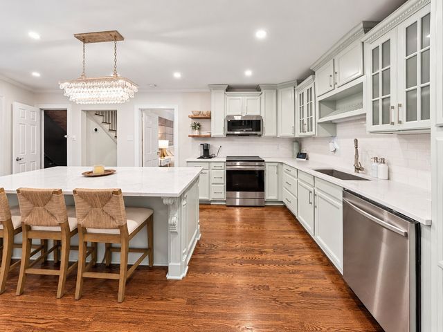 1486 Woodmont Blvd, Nashville, TN 37215