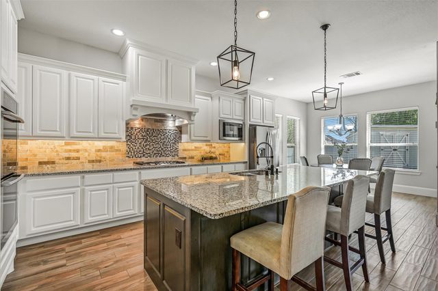 2424 Prairie Mist Lane, Friendswood, TX 77546