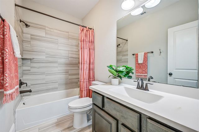 2424 Prairie Mist Lane, Friendswood, TX 77546