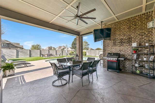 2424 Prairie Mist Lane, Friendswood, TX 77546