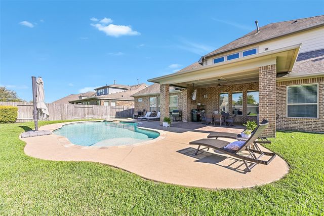 2424 Prairie Mist Lane, Friendswood, TX 77546