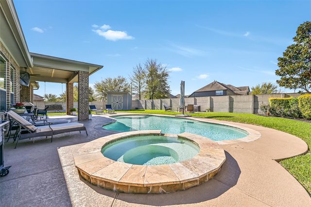 2424 Prairie Mist Lane, Friendswood, TX 77546