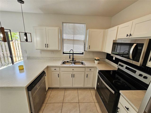 1473 NE 5th Avenue 1473, Florida City, FL 33034