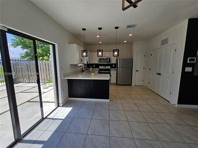 1473 NE 5th Avenue 1473, Florida City, FL 33034