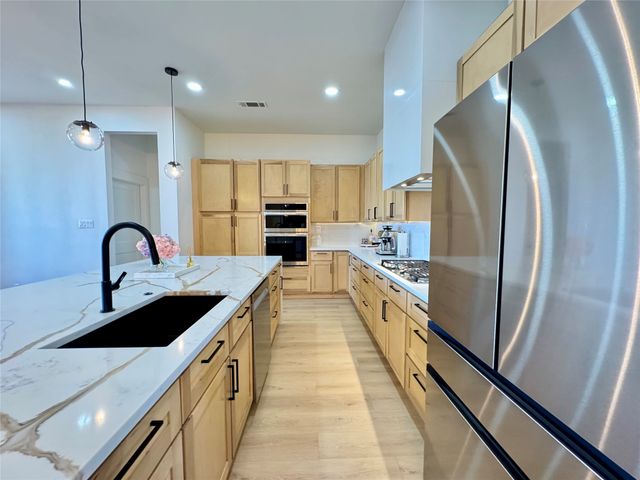 421 Cattle Barron Drive, Mclendon Chisholm, TX 75032