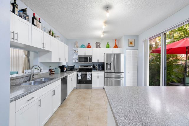 11221 NW 46th Drive, Coral Springs, FL 33076