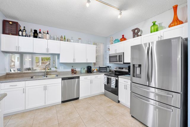 11221 NW 46th Drive, Coral Springs, FL 33076
